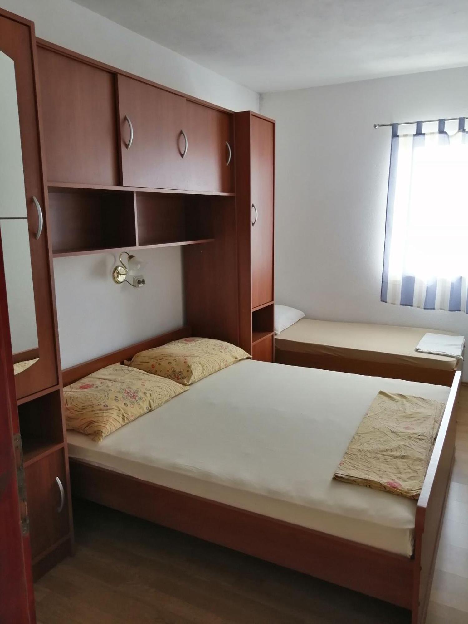 Apartment Slaven Vinisce Exterior photo